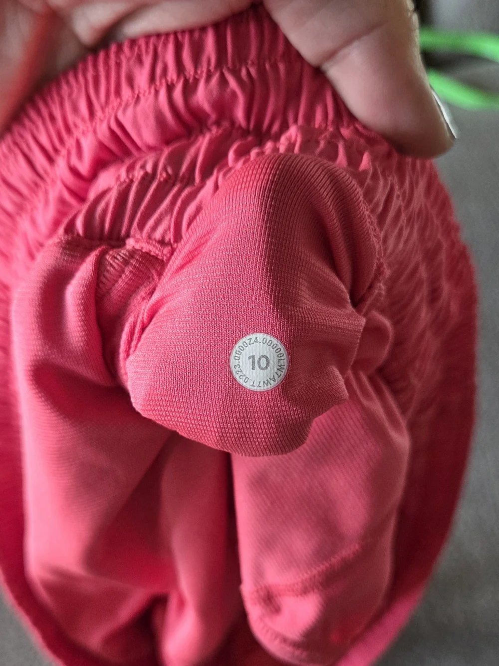 Women's High-Waist Active Shorts - Picture 4 of 7
